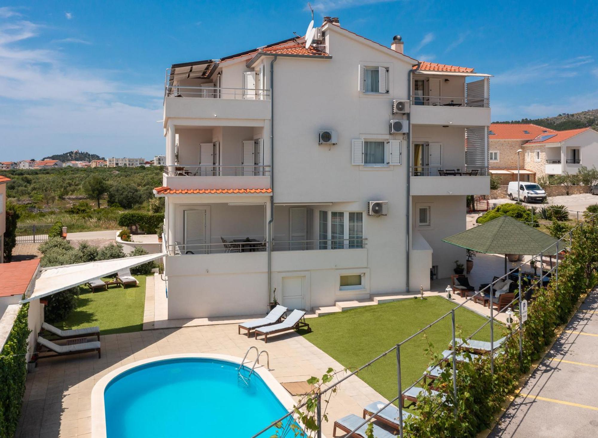 Sea View Apartments Tihi II Vodice Exterior photo
