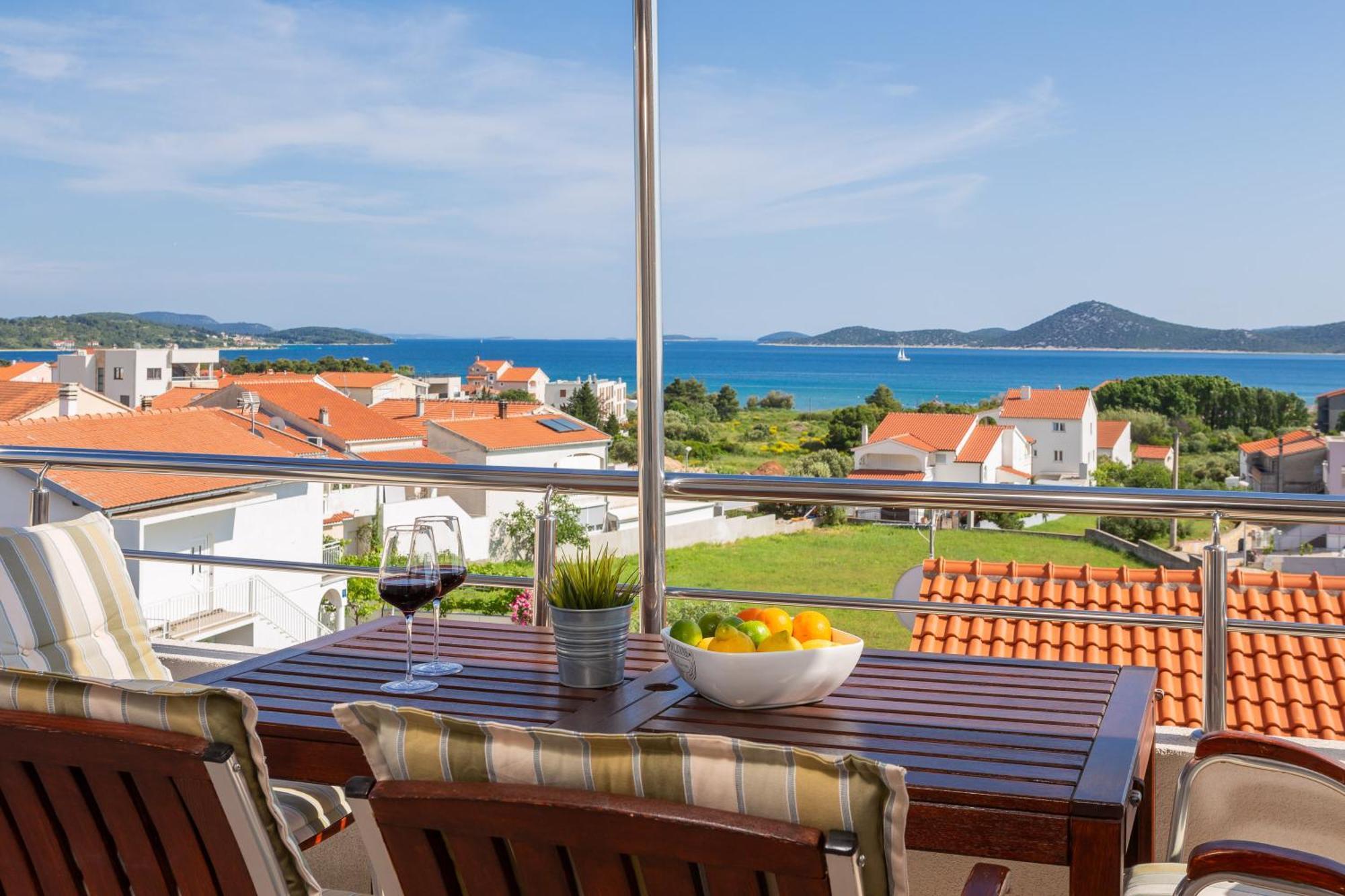 Sea View Apartments Tihi II Vodice Exterior photo